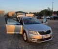 Серый Шкода Октавия, объемом двигателя 1.6 л и пробегом 370 тыс. км за 11000 $, фото 1 на Automoto.ua