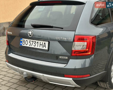 Серый Шкода Октавия, объемом двигателя 2 л и пробегом 262 тыс. км за 15750 $, фото 4 на Automoto.ua