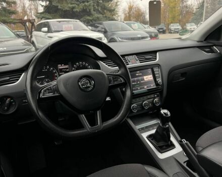 Серый Шкода Октавия, объемом двигателя 2 л и пробегом 239 тыс. км за 12500 $, фото 13 на Automoto.ua