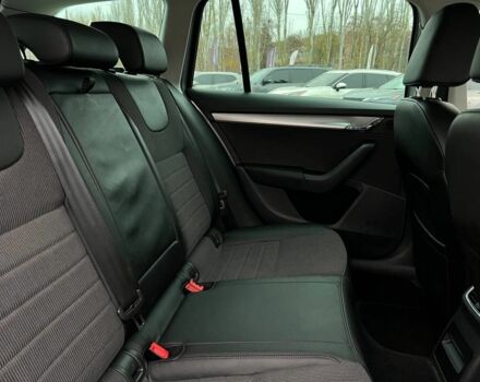 Серый Шкода Октавия, объемом двигателя 2 л и пробегом 239 тыс. км за 12500 $, фото 19 на Automoto.ua