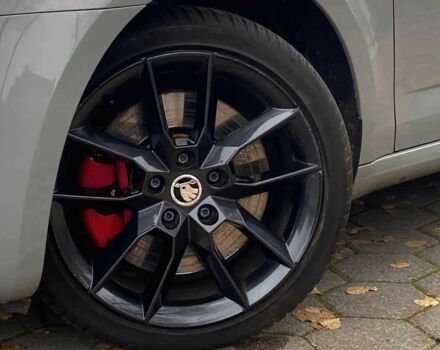 Серый Шкода Октавия, объемом двигателя 2 л и пробегом 70 тыс. км за 5900 $, фото 13 на Automoto.ua