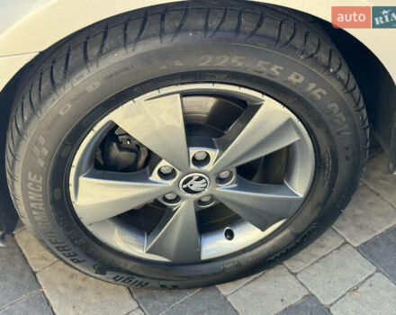 Серый Шкода Октавия, объемом двигателя 2 л и пробегом 280 тыс. км за 9700 $, фото 5 на Automoto.ua