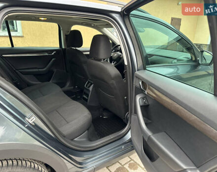 Серый Шкода Октавия, объемом двигателя 2 л и пробегом 262 тыс. км за 15750 $, фото 22 на Automoto.ua