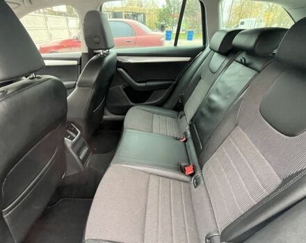 Серый Шкода Октавия, объемом двигателя 2 л и пробегом 239 тыс. км за 12500 $, фото 14 на Automoto.ua