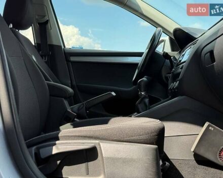 Серый Шкода Октавия, объемом двигателя 1.6 л и пробегом 293 тыс. км за 9796 $, фото 46 на Automoto.ua