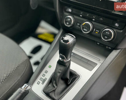 Серый Шкода Октавия, объемом двигателя 1.6 л и пробегом 305 тыс. км за 11600 $, фото 14 на Automoto.ua