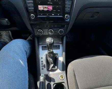 Сірий Шкода Октавія, об'ємом двигуна 2 л та пробігом 300 тис. км за 13000 $, фото 14 на Automoto.ua