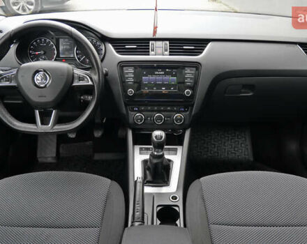 Серый Шкода Октавия, объемом двигателя 1.6 л и пробегом 256 тыс. км за 11700 $, фото 25 на Automoto.ua