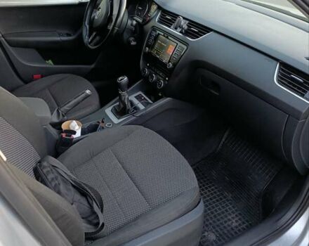 Серый Шкода Октавия, объемом двигателя 1.6 л и пробегом 352 тыс. км за 8999 $, фото 9 на Automoto.ua