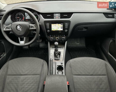 Серый Шкода Октавия, объемом двигателя 2 л и пробегом 262 тыс. км за 15750 $, фото 29 на Automoto.ua