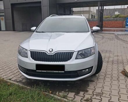 Шкода Октавия 2015 в Береговом на Automoto.ua Серый Шкода Октавия, объемом двигателя 1.97 л и пробегом 255 тыс. км за 11800 $, фото 1 на Automoto.ua