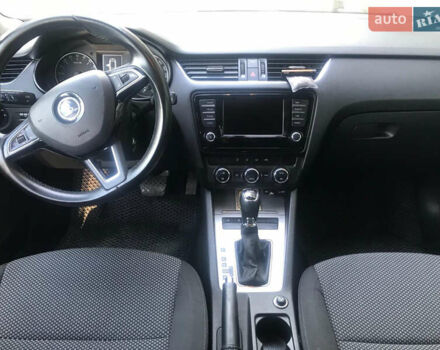 Серый Шкода Октавия, объемом двигателя 1.6 л и пробегом 290 тыс. км за 11900 $, фото 4 на Automoto.ua