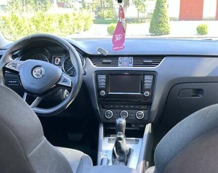 Серый Шкода Октавия, объемом двигателя 1.6 л и пробегом 297 тыс. км за 11900 $, фото 28 на Automoto.ua