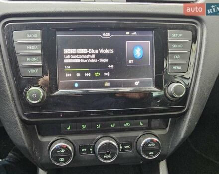 Серый Шкода Октавия, объемом двигателя 1.6 л и пробегом 203 тыс. км за 13900 $, фото 23 на Automoto.ua