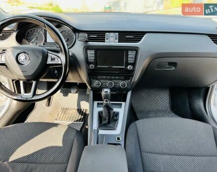 Сірий Шкода Октавія, об'ємом двигуна 1.6 л та пробігом 297 тис. км за 9000 $, фото 28 на Automoto.ua