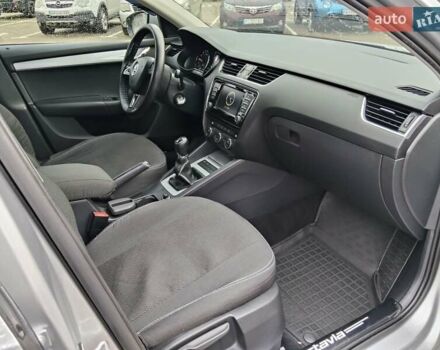 Серый Шкода Октавия, объемом двигателя 1.6 л и пробегом 288 тыс. км за 10000 $, фото 9 на Automoto.ua