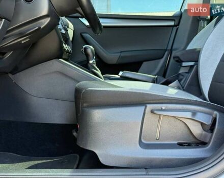 Шкода Октавия 2016 в Ровно на Automoto.ua Серый Шкода Октавия, объемом двигателя 2 л и пробегом 231 тыс. км за 15599 $, фото 20 на Automoto.ua