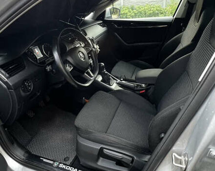 Серый Шкода Октавия, объемом двигателя 1.6 л и пробегом 294 тыс. км за 12900 $, фото 6 на Automoto.ua