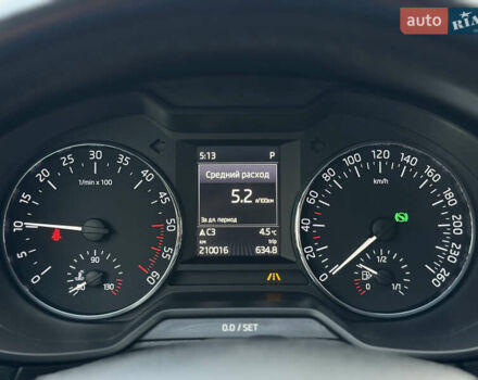 Сірий Шкода Октавія, об'ємом двигуна 2 л та пробігом 210 тис. км за 14900 $, фото 57 на Automoto.ua