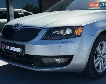 Шкода Октавия 2016 в Ровно на Automoto.ua Серый Шкода Октавия, объемом двигателя 2 л и пробегом 231 тыс. км за 15599 $, фото 12 на Automoto.ua