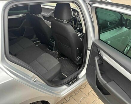 Серый Шкода Октавия, объемом двигателя 2 л и пробегом 315 тыс. км за 12800 $, фото 8 на Automoto.ua