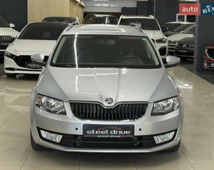 Серый Шкода Октавия, объемом двигателя 0 л и пробегом 191 тыс. км за 12999 $, фото 2 на Automoto.ua