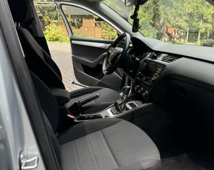 Серый Шкода Октавия, объемом двигателя 1.6 л и пробегом 241 тыс. км за 12500 $, фото 10 на Automoto.ua