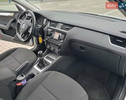 Сірий Шкода Октавія, об'ємом двигуна 1.6 л та пробігом 245 тис. км за 10700 $, фото 16 на Automoto.ua