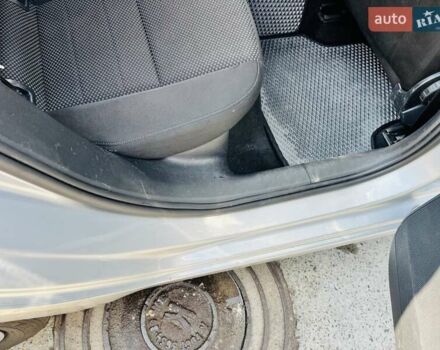 Сірий Шкода Октавія, об'ємом двигуна 1.6 л та пробігом 297 тис. км за 9000 $, фото 21 на Automoto.ua