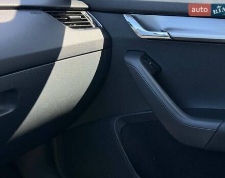 Шкода Октавия 2016 в Ровно на Automoto.ua Серый Шкода Октавия, объемом двигателя 2 л и пробегом 231 тыс. км за 15599 $, фото 28 на Automoto.ua