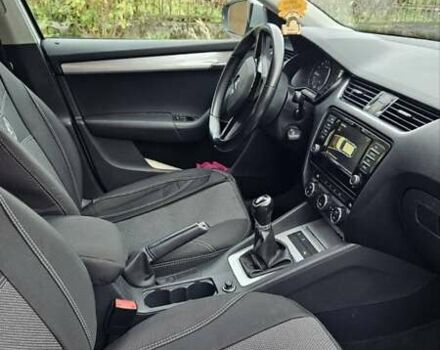 Сірий Шкода Октавія, об'ємом двигуна 1.6 л та пробігом 203 тис. км за 12500 $, фото 9 на Automoto.ua