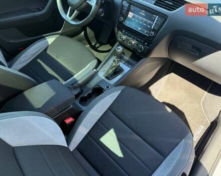 Шкода Октавия 2016 в Ровно на Automoto.ua Серый Шкода Октавия, объемом двигателя 2 л и пробегом 231 тыс. км за 15599 $, фото 48 на Automoto.ua