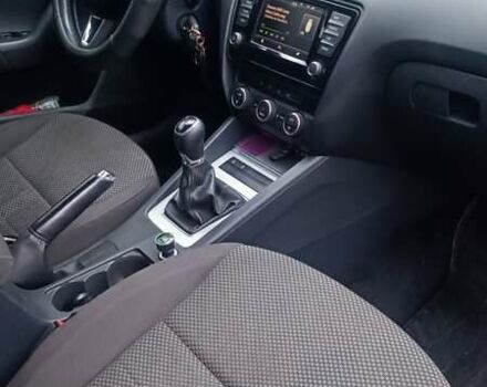 Серый Шкода Октавия, объемом двигателя 1.6 л и пробегом 324 тыс. км за 10200 $, фото 14 на Automoto.ua