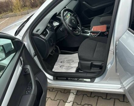 Серый Шкода Октавия, объемом двигателя 2 л и пробегом 315 тыс. км за 12800 $, фото 5 на Automoto.ua