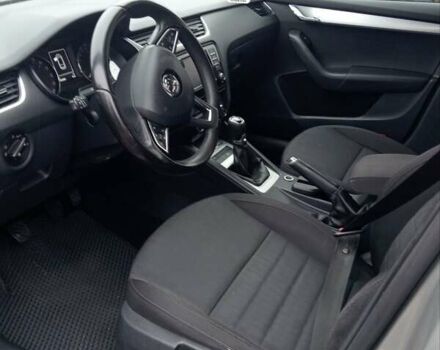 Серый Шкода Октавия, объемом двигателя 1.6 л и пробегом 255 тыс. км за 11500 $, фото 6 на Automoto.ua