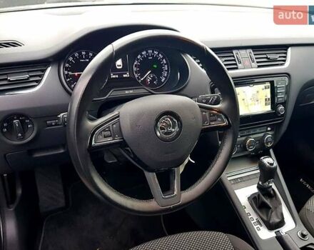 Серый Шкода Октавия, объемом двигателя 1.6 л и пробегом 263 тыс. км за 9999 $, фото 10 на Automoto.ua