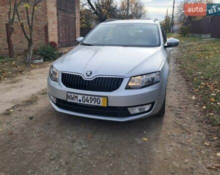 Серый Шкода Октавия, объемом двигателя 1.6 л и пробегом 240 тыс. км за 11300 $, фото 1 на Automoto.ua