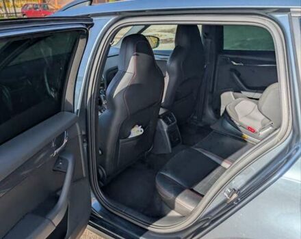 Шкода Октавія 2016 у Александрие на Automoto.ua Сірий Шкода Октавія, об'ємом двигуна 1.97 л та пробігом 212 тис. км за 16900 $, фото 2 на Automoto.ua