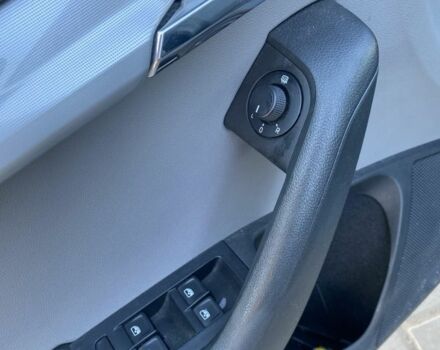 Серый Шкода Октавия, объемом двигателя 1.6 л и пробегом 234 тыс. км за 12000 $, фото 4 на Automoto.ua