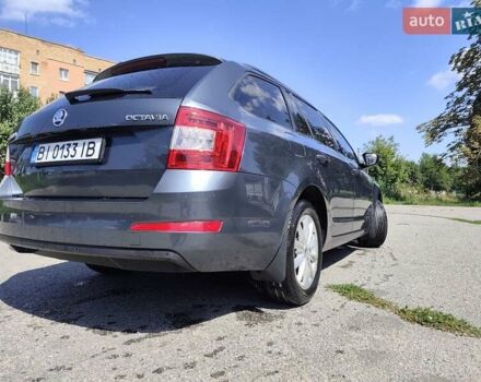Серый Шкода Октавия, объемом двигателя 1.6 л и пробегом 309 тыс. км за 12500 $, фото 4 на Automoto.ua