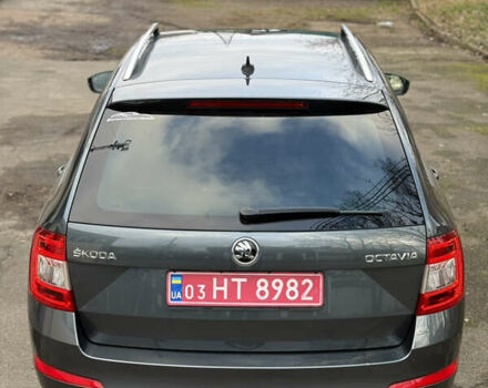 Сірий Шкода Октавія, об'ємом двигуна 2 л та пробігом 210 тис. км за 14900 $, фото 4 на Automoto.ua