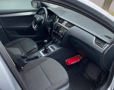 Серый Шкода Октавия, объемом двигателя 1.6 л и пробегом 228 тыс. км за 11300 $, фото 14 на Automoto.ua