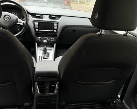 Серый Шкода Октавия, объемом двигателя 2 л и пробегом 253 тыс. км за 11900 $, фото 9 на Automoto.ua