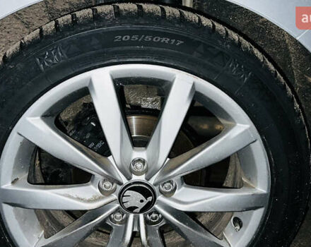 Серый Шкода Октавия, объемом двигателя 1.6 л и пробегом 294 тыс. км за 12900 $, фото 25 на Automoto.ua