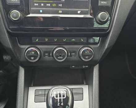 Серый Шкода Октавия, объемом двигателя 1.6 л и пробегом 203 тыс. км за 13900 $, фото 17 на Automoto.ua