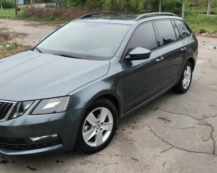 Сірий Шкода Октавія, об'ємом двигуна 1.6 л та пробігом 207 тис. км за 14300 $, фото 1 на Automoto.ua