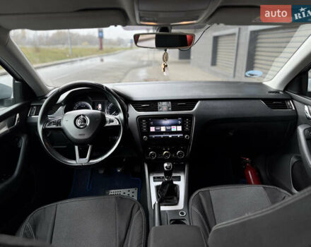 Серый Шкода Октавия, объемом двигателя 1.6 л и пробегом 252 тыс. км за 13300 $, фото 10 на Automoto.ua