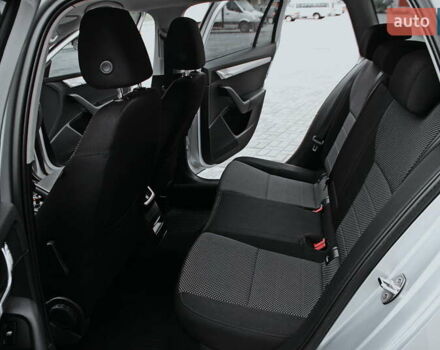 Шкода Октавія 2017 у Дніпро (Дніпропетровську) на Automoto.ua Сірий Шкода Октавія, об'ємом двигуна 2 л та пробігом 141 тис. км за 12800 $, фото 13 на Automoto.ua