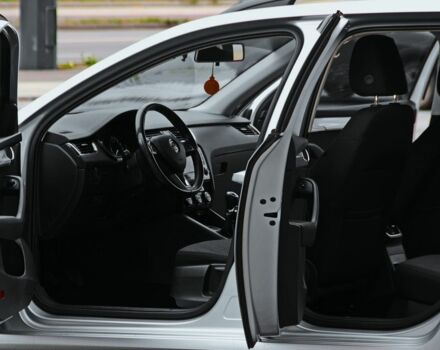 Сірий Шкода Октавія, об'ємом двигуна 2 л та пробігом 143 тис. км за 12300 $, фото 10 на Automoto.ua