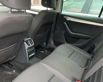 Серый Шкода Октавия, объемом двигателя 1.6 л и пробегом 275 тыс. км за 13950 $, фото 8 на Automoto.ua